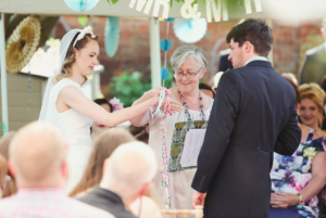 Tying the knot in a humanist wedding ceremony – Humanists UK